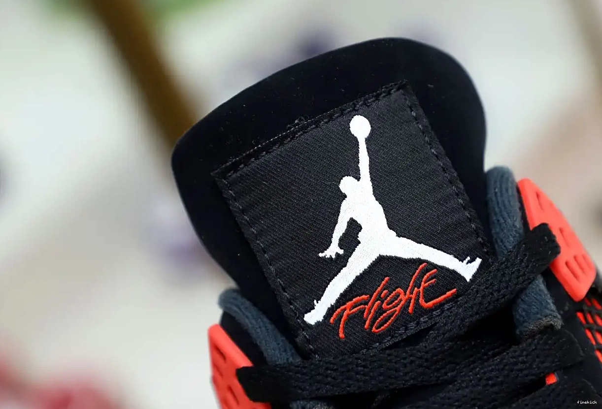 4 THUNDER' RETRO 'RED JORDAN AIR 0324